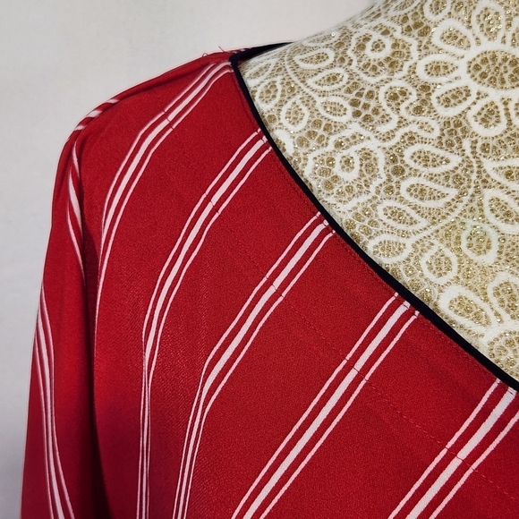 Susan Graver Women Oversized Flare Sleeve Red Striped V-Neck Blouse SZ XL Casual - Picture 4 of 15